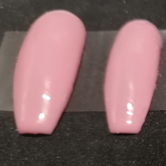 Light Pink Press On Nails - Picture 3 of 3